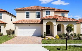 Spacious Vacation Home With Pool Tw2825